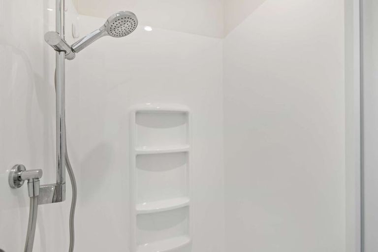 Photo of property in 8 Te Rehutai Rise, Welcome Bay, 3112