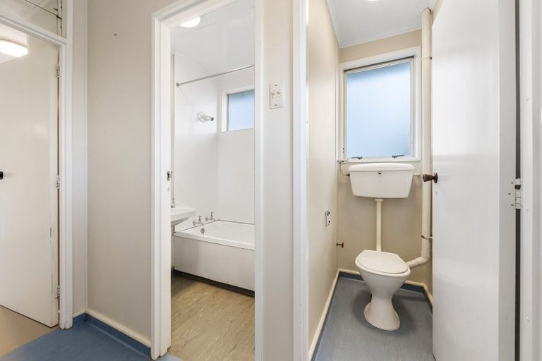 Photo of property in 1/24 Stapletons Road, Richmond, Christchurch, 8013