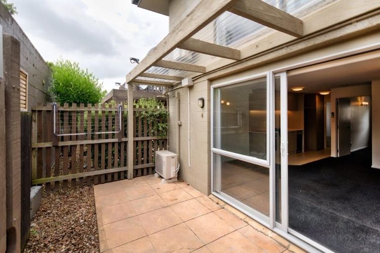 Photo of property in 4/290 Barbadoes Street, Christchurch Central, Christchurch, 8011