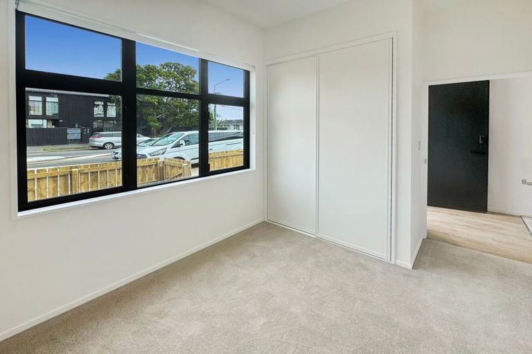 Photo of property in 2/425 Hereford Street, Linwood, Christchurch, 8011