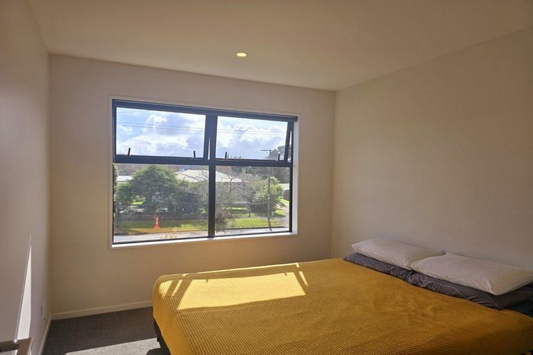 Photo of property in 2/66 Metcalfe Road, Ranui, Auckland, 0612