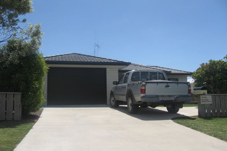 Photo of property in 35 Dunlop Road, Te Puke, 3119