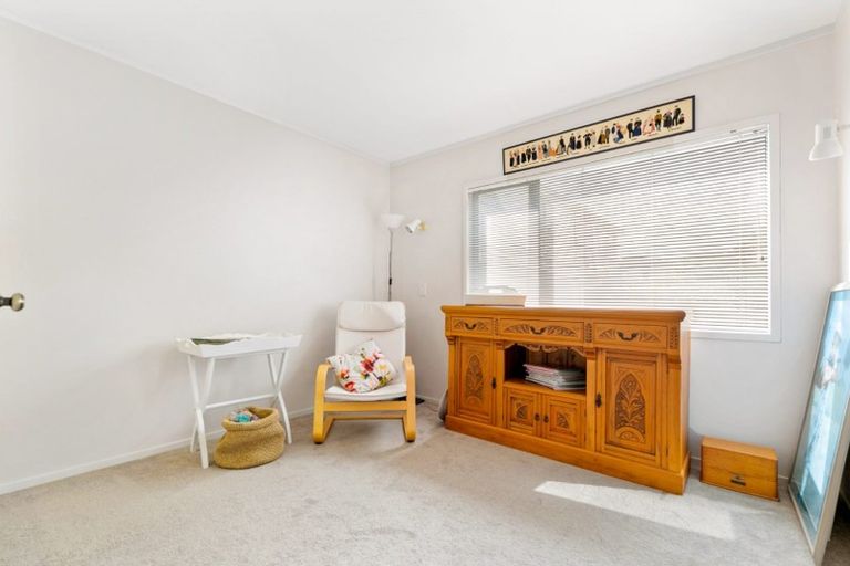 Photo of property in 1/272 Whangaparaoa Road, Red Beach, 0932