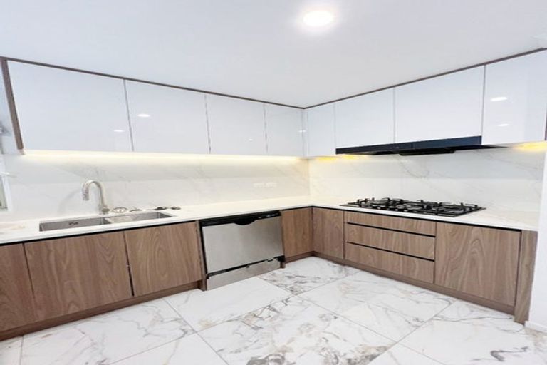 Photo of property in 36 Baltersan Drive, Flat Bush, Auckland, 2016