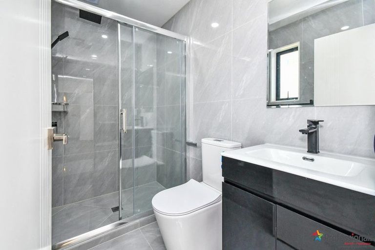 Photo of property in 4a Romney Place, Manurewa, Auckland, 2102