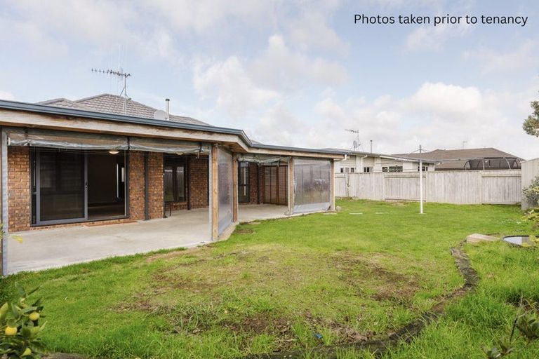 Photo of property in 17 Brooklyn Heights Drive, Kelvin Grove, Palmerston North, 4414