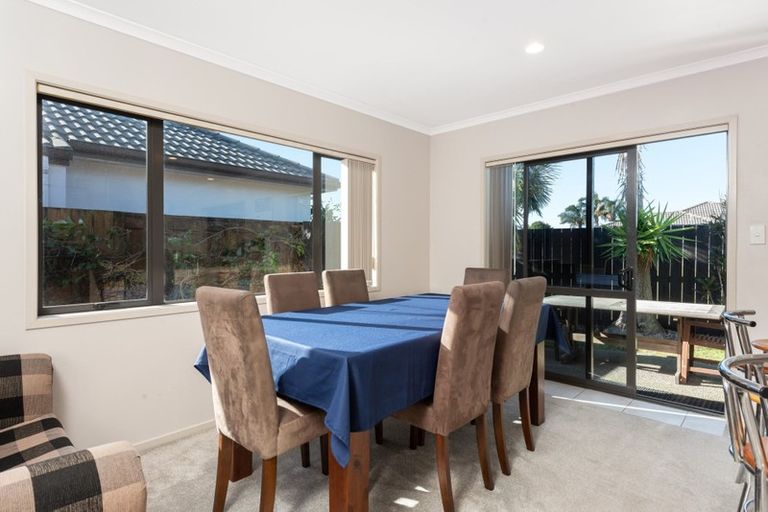 Photo of property in 37 Matene Place, Papamoa Beach, Papamoa, 3118