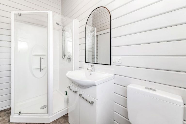 Photo of property in 11 Swindells Road, Waikuku Beach, 7473