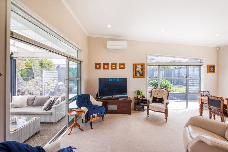 Photo of property in 2 Stonebridge Heights, Feilding, 4702