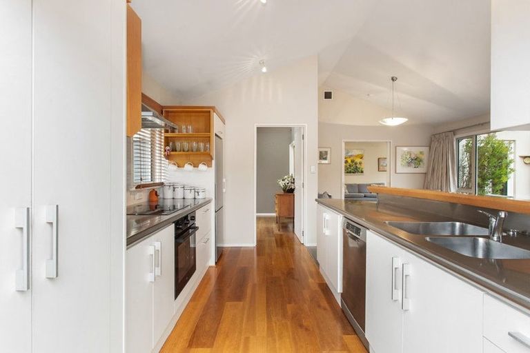 Photo of property in 46 Wai-iti Terrace, Burnside, Christchurch, 8052