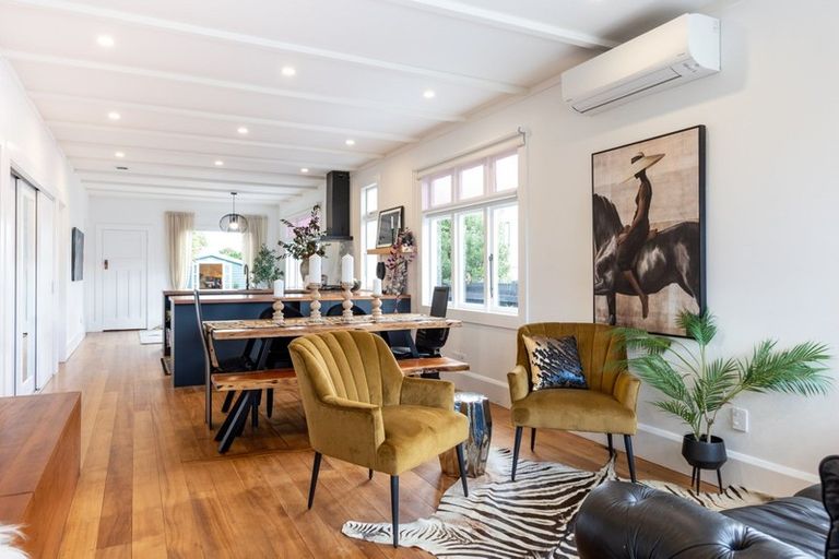 Photo of property in 45 Wellesley Road, Napier South, Napier, 4110