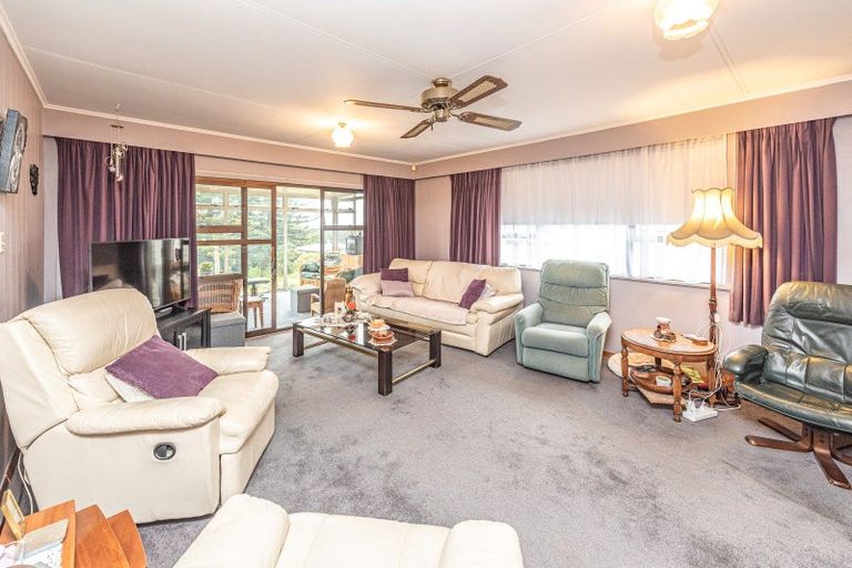 Photo of property in 138 Cornfoot Street, Castlecliff, Whanganui, 4501