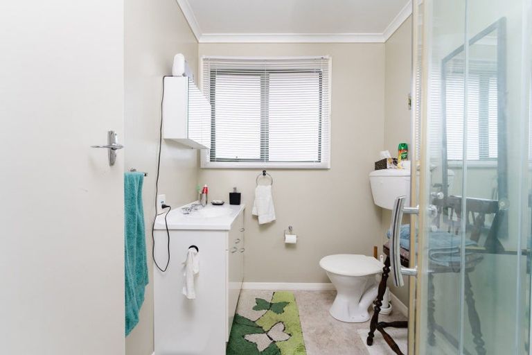 Photo of property in 15c Queen Street, Mosgiel, 9024