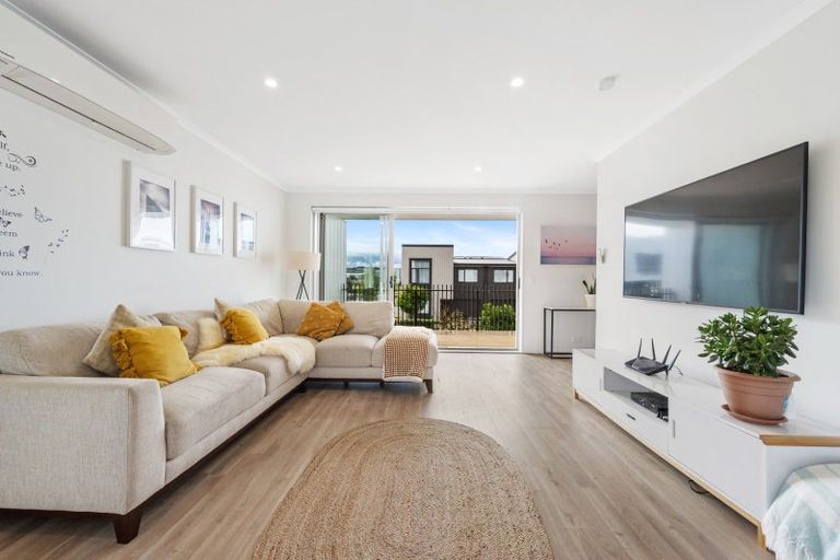 Photo of property in 22 Horo Road, Flat Bush, Auckland, 2019