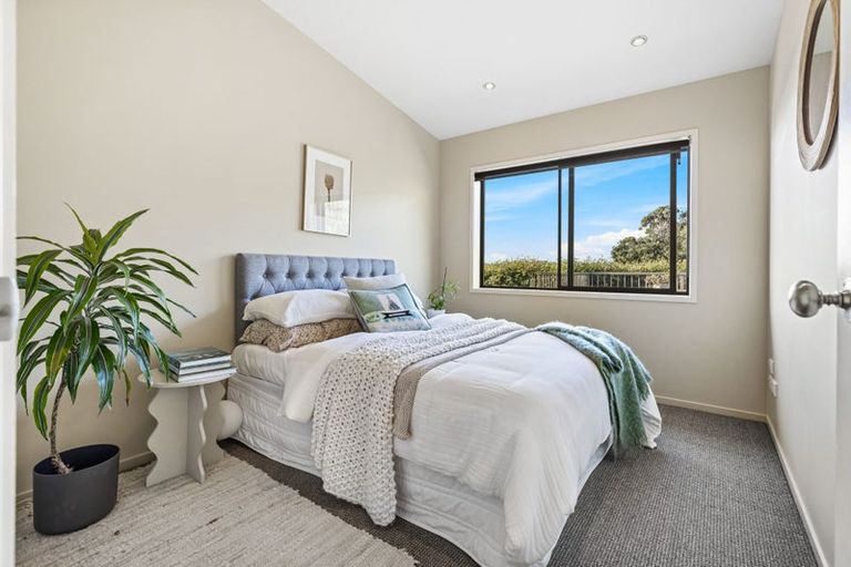 Photo of property in 42 Waitea Road, Muriwai, Waimauku, 0881