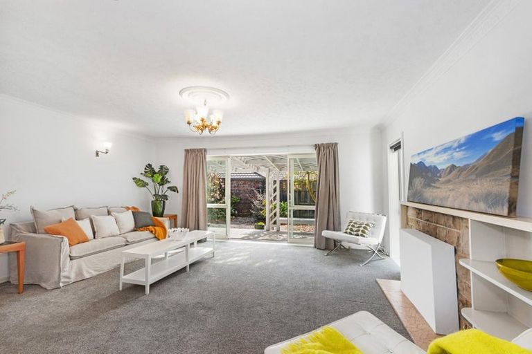 Photo of property in 1/79 Greers Road, Burnside, Christchurch, 8041