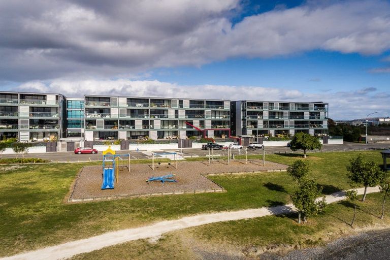 Photo of property in 209/7 Humber Street, Pandora, Napier, 4110