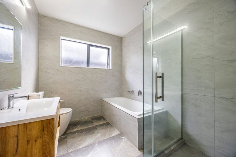 Photo of property in 91 Nobilo Road, Kumeu, 0810