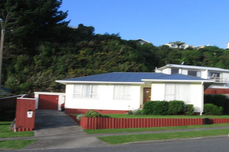 Photo of property in 19 Invercargill Drive, Kelson, Lower Hutt, 5010