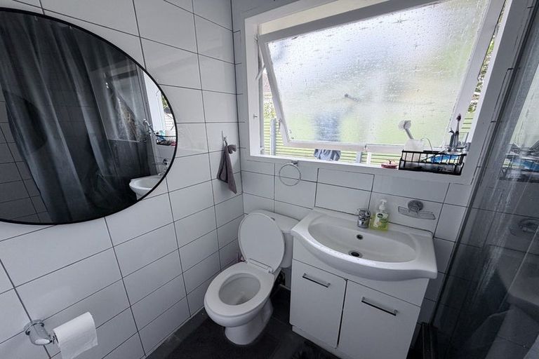 Photo of property in 2/33 Ashlynne Avenue, Papatoetoe, Auckland, 2025