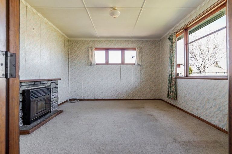 Photo of property in 16 Hamilton Street, Pahiatua, 4910