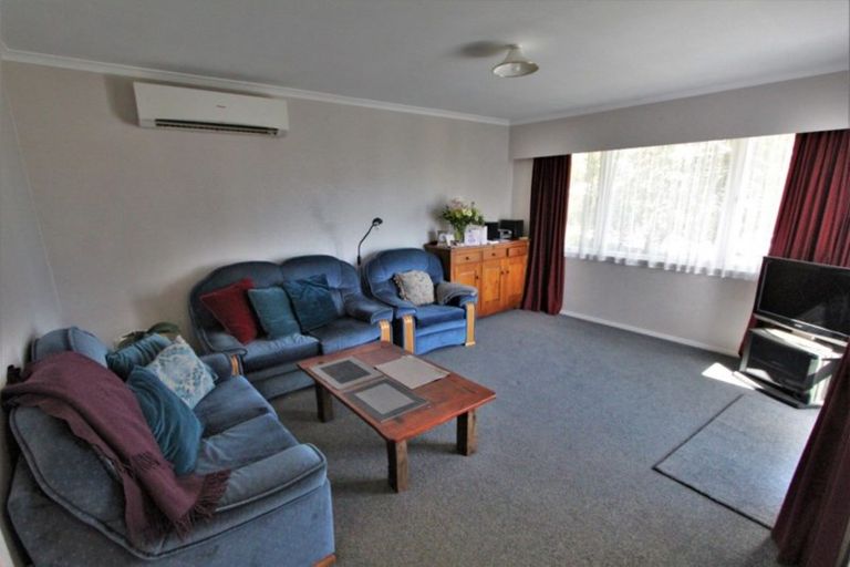 Photo of property in 29 Kupe Place, Tokoroa, 3420