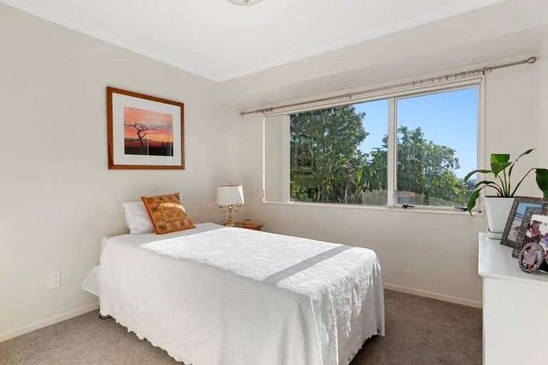 Photo of property in 27 Oteki Park Drive, Welcome Bay, Tauranga, 3112