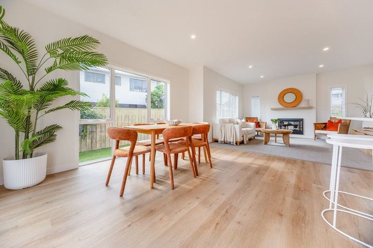 Photo of property in 23 Frimley Terrace, Waikanae Beach, Waikanae, 5036