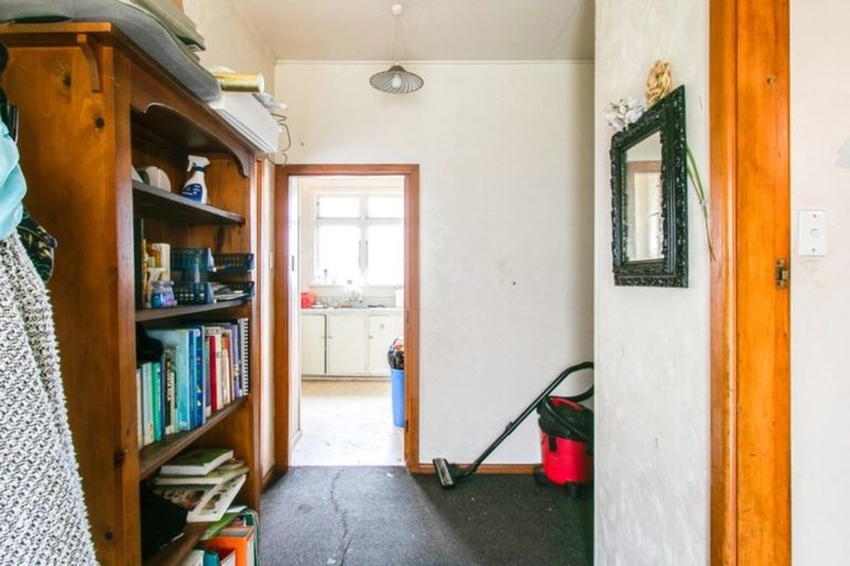 Photo of property in 144 Carlyle Street, Napier South, Napier, 4110