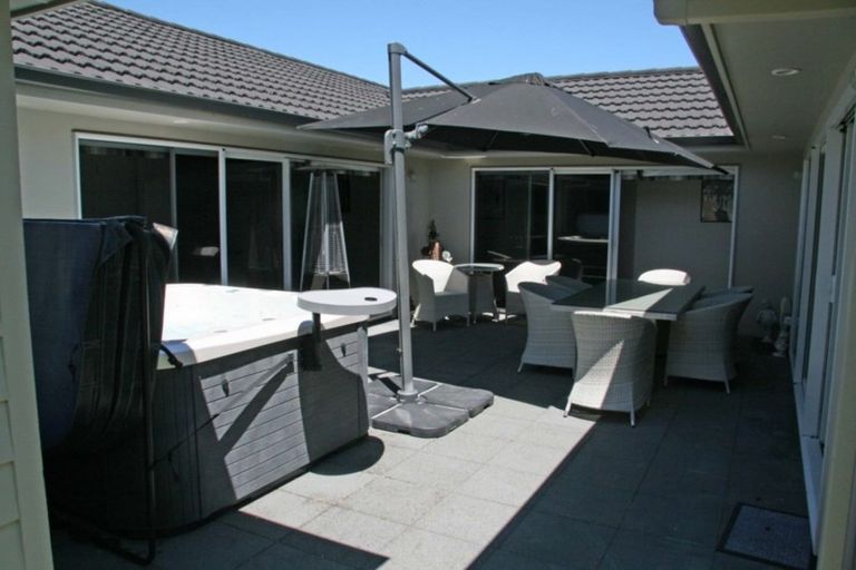 Photo of property in 3 Carpentras Way, Nukuhau, Taupo, 3330