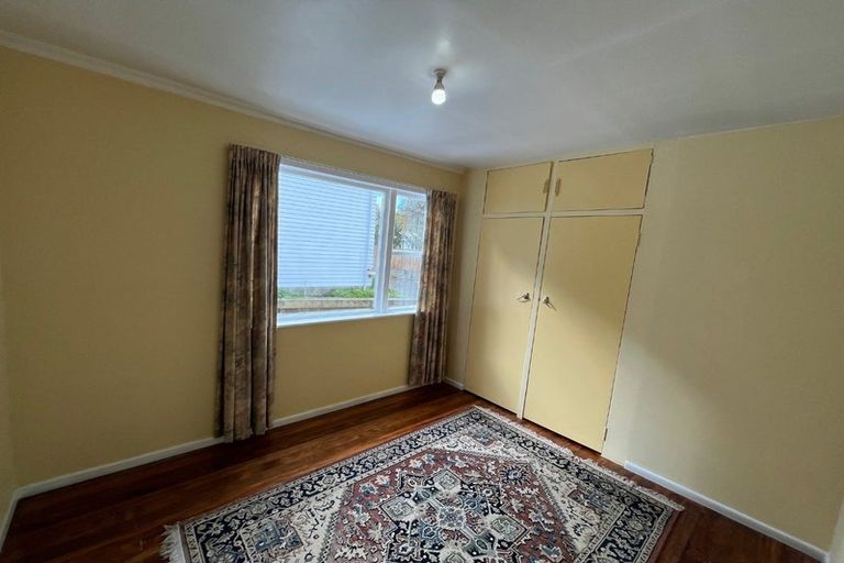 Photo of property in 5 Ranelagh Terrace, Karori, Wellington, 6012