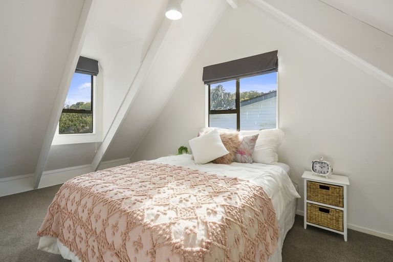 Photo of property in 3 Azimuth Place, Whitby, Porirua, 5024