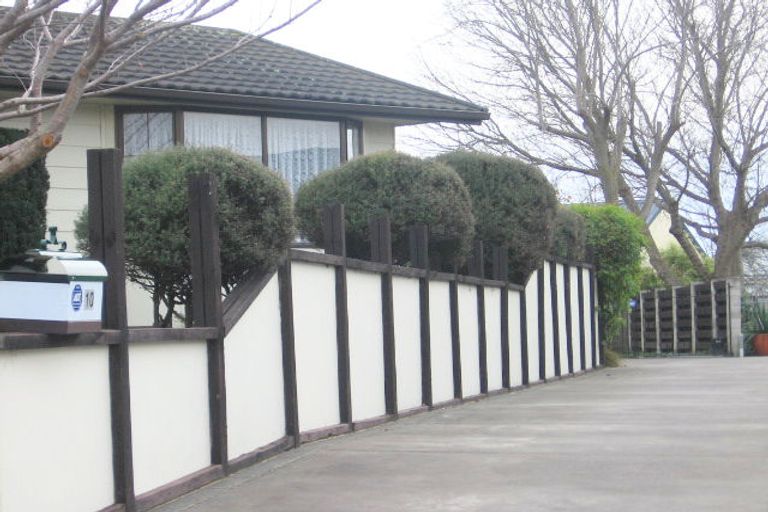 Photo of property in 10 Hetley Crescent, Taradale, Napier, 4112