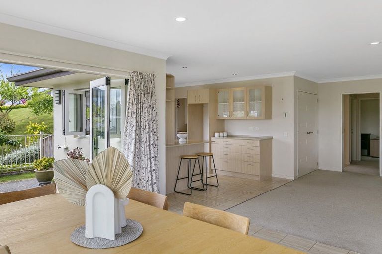 Photo of property in 24 Botanical Heights Drive, Waipahihi, Taupo, 3330