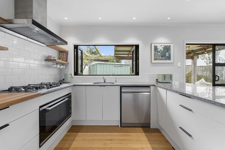 Photo of property in 20 Rawhiti Road, Manly, Whangaparaoa, 0930