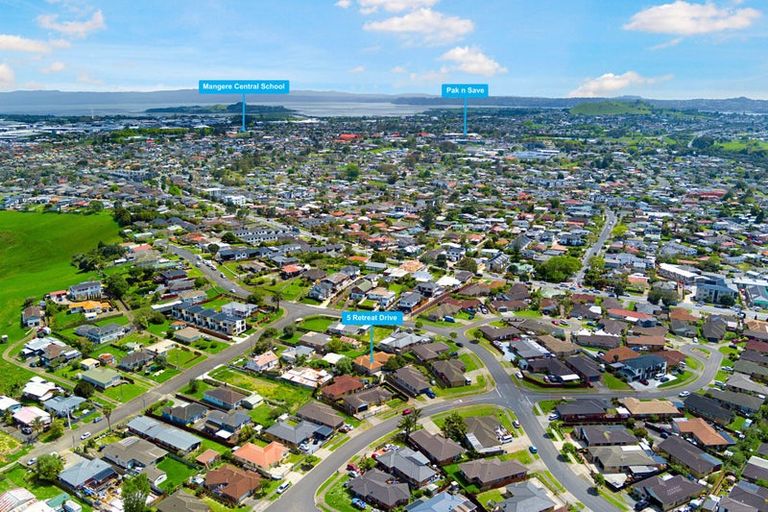 Photo of property in 5 Retreat Drive, Mangere, Auckland, 2022