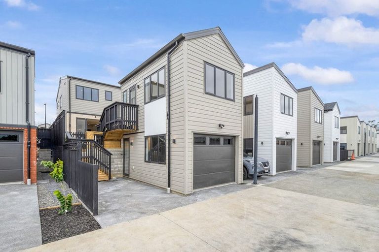 Photo of property in 26 Toetoe Street, Westgate, 0814