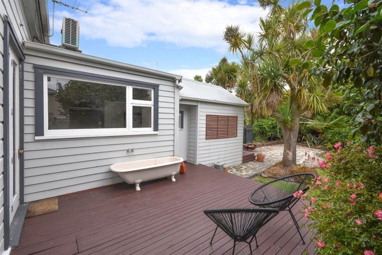 Photo of property in 22 De Carle Street, Saint Kilda, Dunedin, 9012