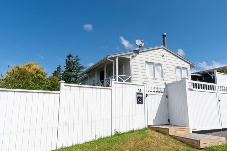 Photo of property in 1a Helena Street, Massey, Auckland, 0614
