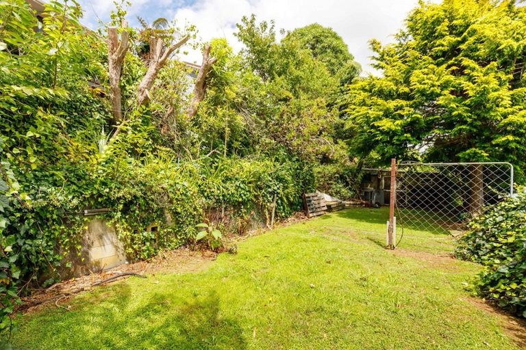 Photo of property in 38 Penrith Street, Westown, New Plymouth, 4310
