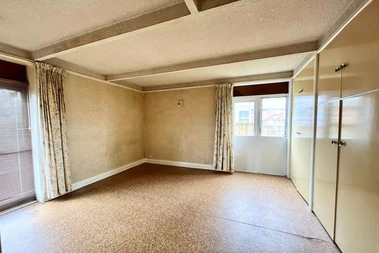 Photo of property in 156 Titirangi Road, New Lynn, Auckland, 0600