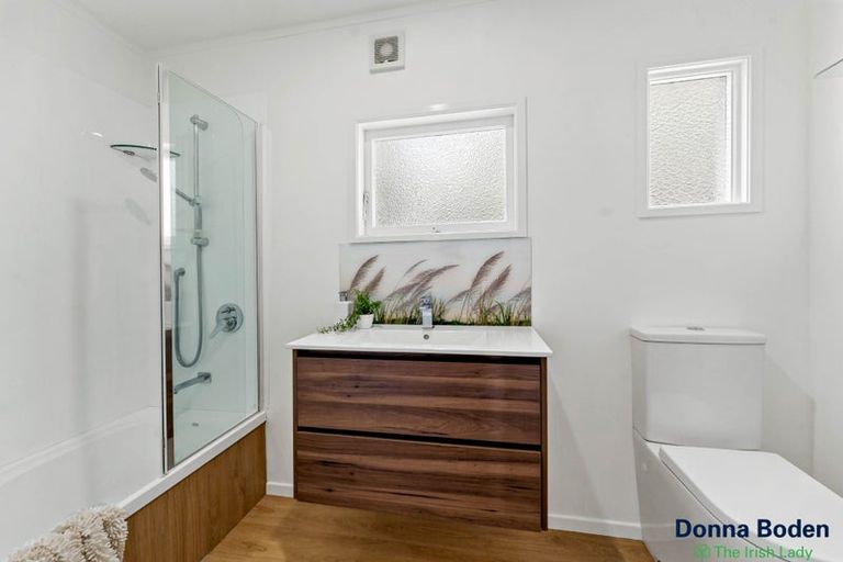 Photo of property in 12 Station Road, Pukekohe, 2120