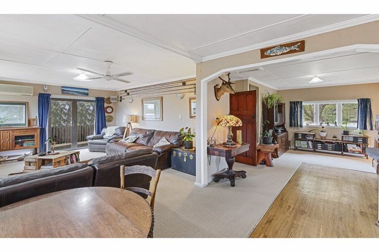 Photo of property in 16 Grierson Avenue, Amberley, 7481