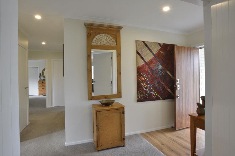 Photo of property in 64 Feist Street, Carterton, 5713