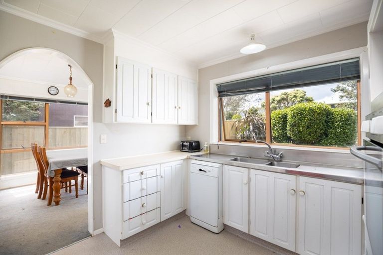 Photo of property in 38 Penrith Street, Westown, New Plymouth, 4310