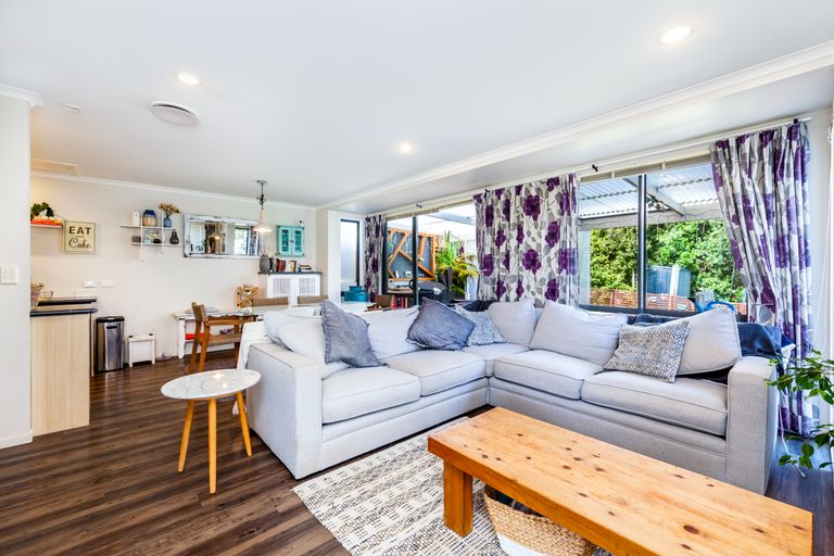 Photo of property in 77 Alverna View, Gulf Harbour, Whangaparaoa, 0930