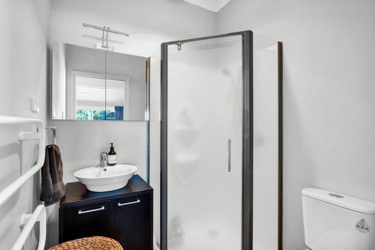 Photo of property in 23 Belt Road, Moturoa, New Plymouth, 4310