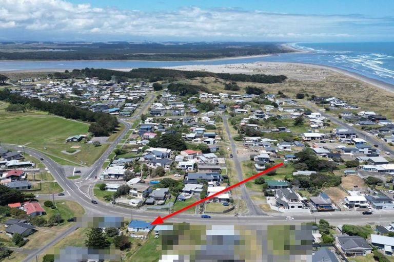 Photo of property in 7 Ocean Beach Street, Foxton Beach, Foxton, 4815