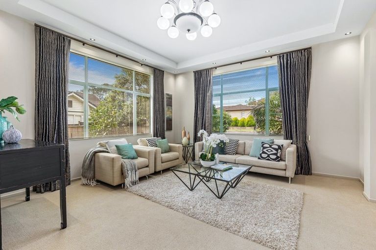 Photo of property in 12 Kunzea Place, Greenhithe, Auckland, 0632