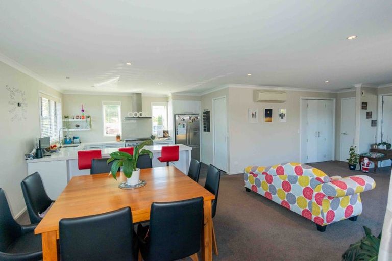 Photo of property in 10 Hyde Place, Halswell, Christchurch, 8025